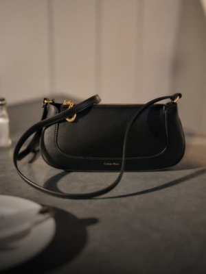 Shoulder Bags