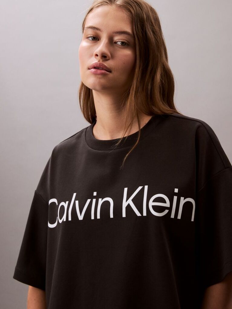 Black Logo Graphic Boxy Cropped T-Shirt  Women