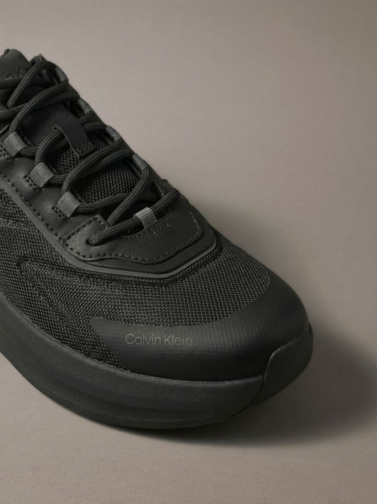 Black CK Volumax - Chunky Runner Trainers  Men