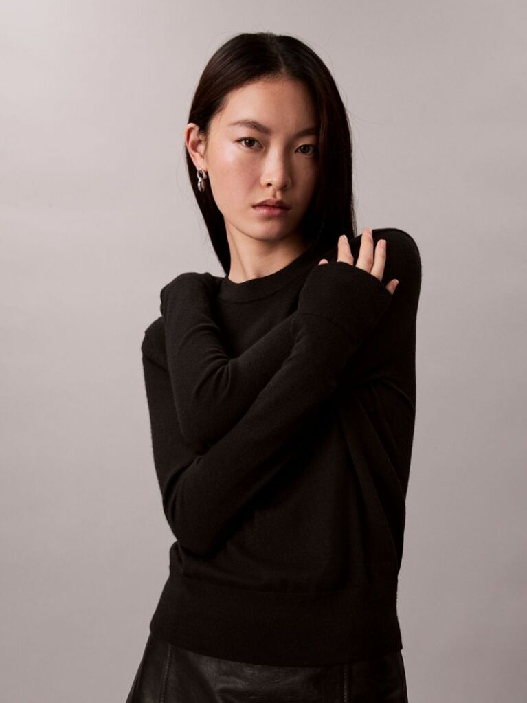 Black Merino Wool Crew Neck Jumper  Women
