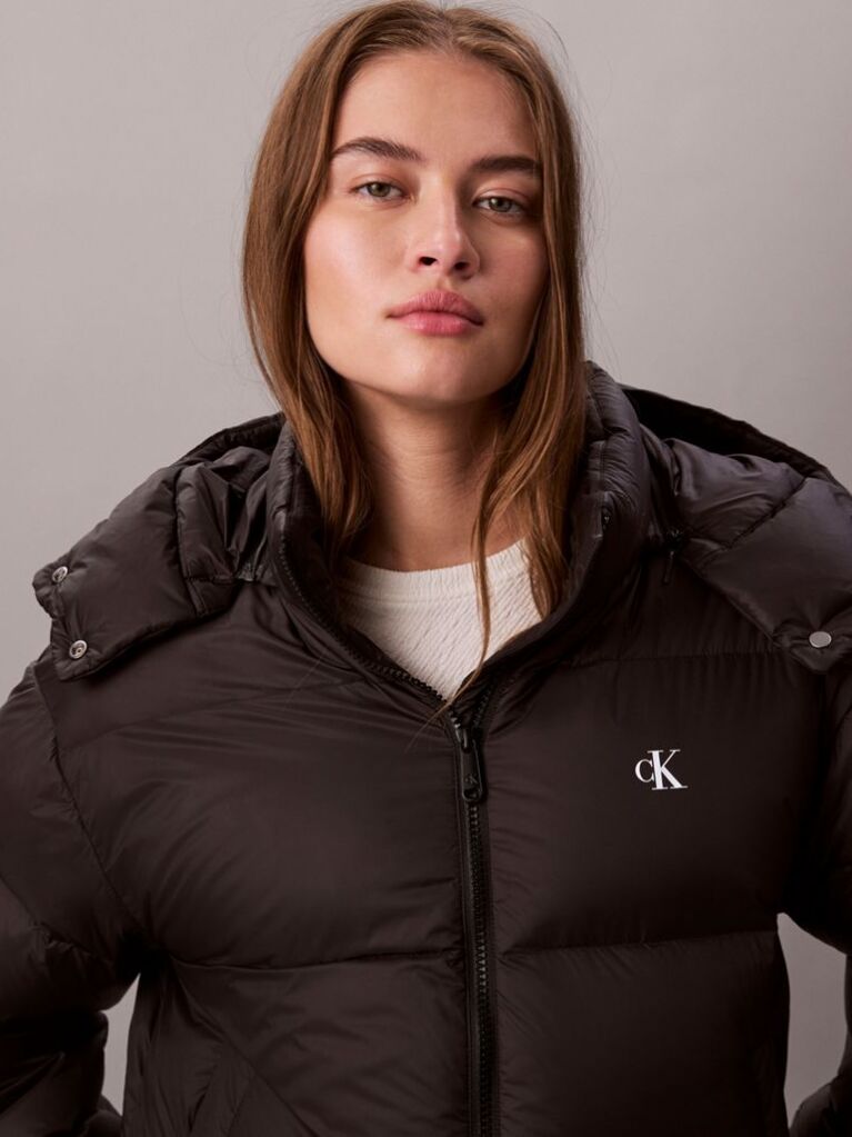 Black Short Down Puffer Jacket  Women