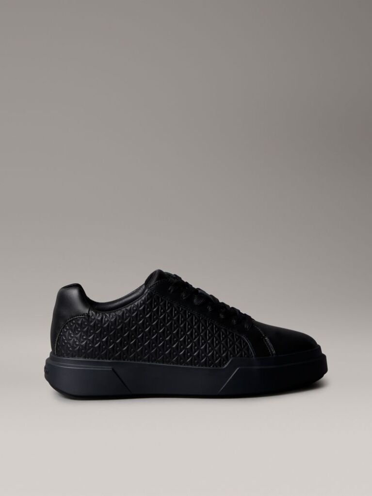 Black Durable Traction Logo Trainers  Men