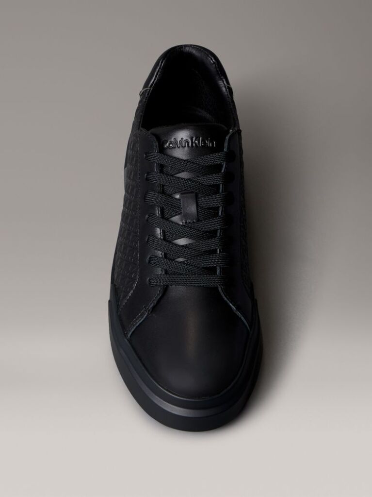 Black Durable Traction Logo Trainers  Men